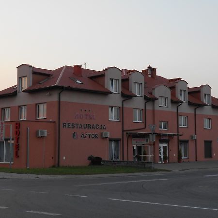 Hotel Astor Radom Ngoại thất bức ảnh