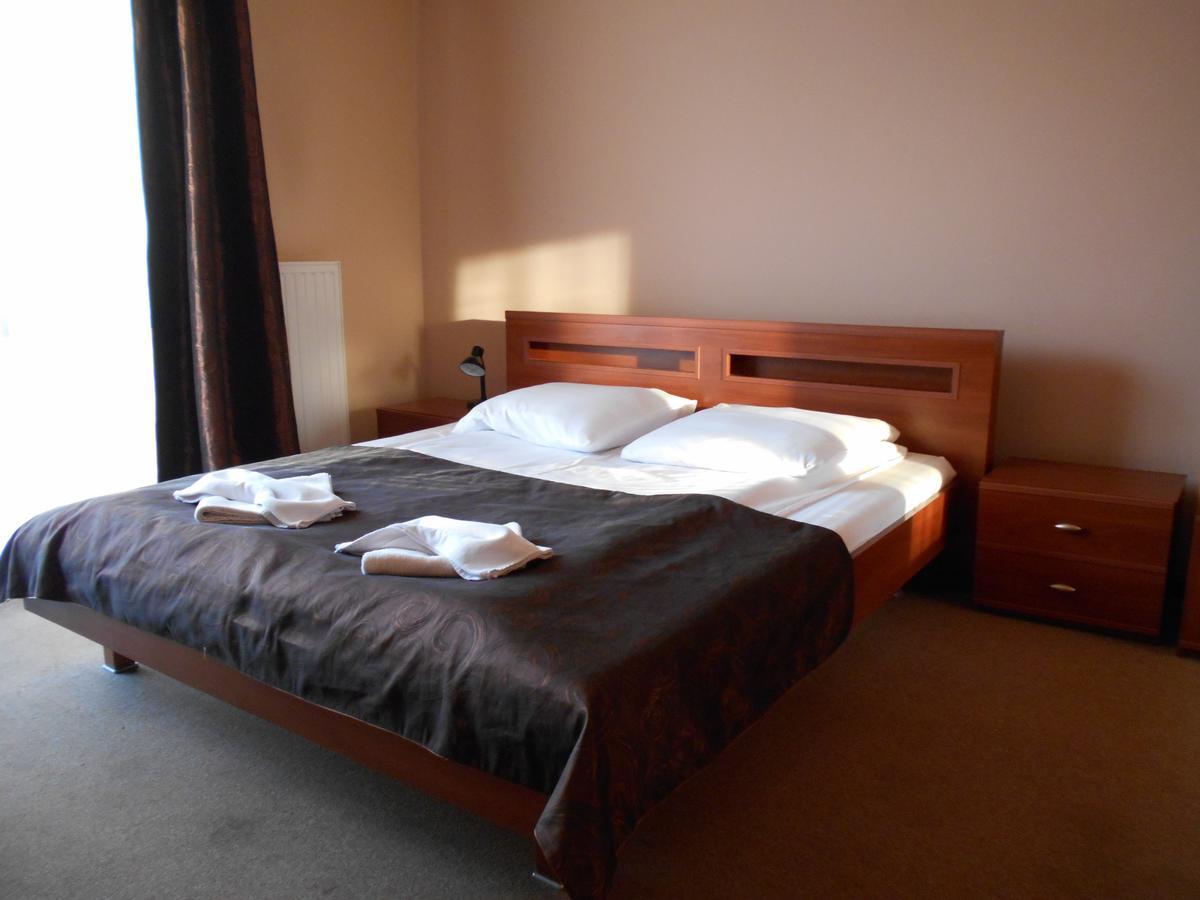 Hotel Astor Radom Ngoại thất bức ảnh