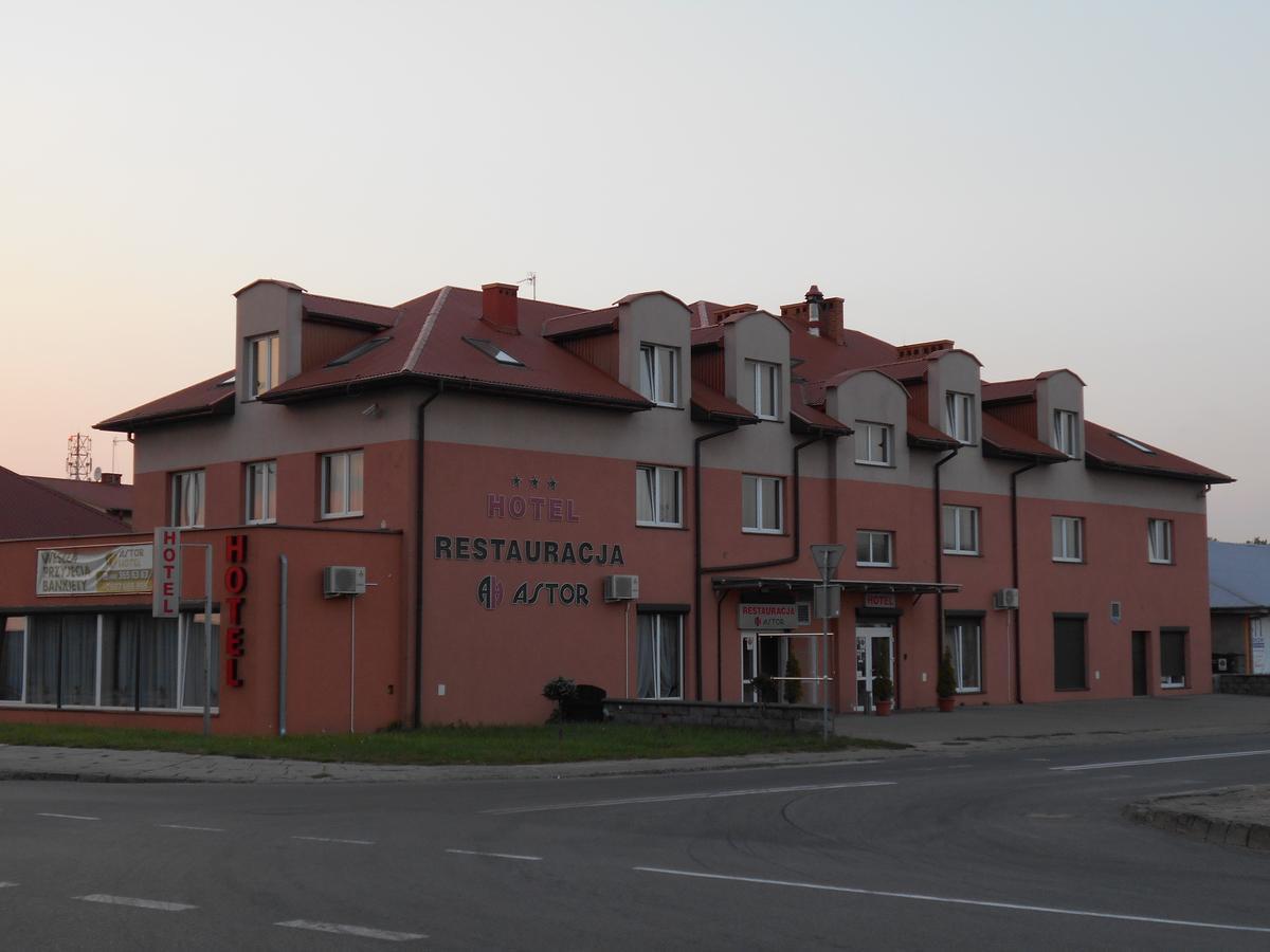 Hotel Astor Radom Ngoại thất bức ảnh