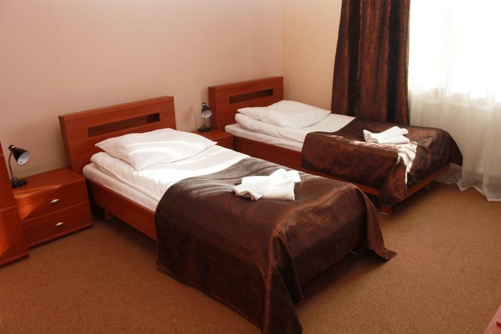 Hotel Astor Radom Ngoại thất bức ảnh