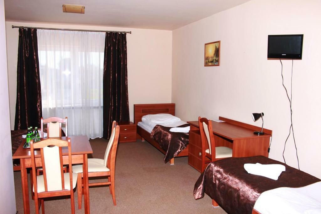 Hotel Astor Radom Ngoại thất bức ảnh